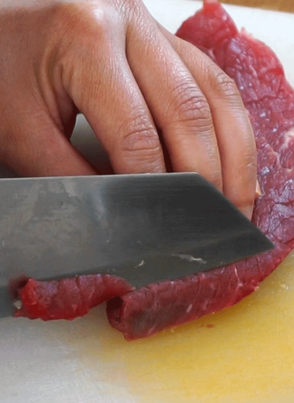 couper la viande en tranche fine